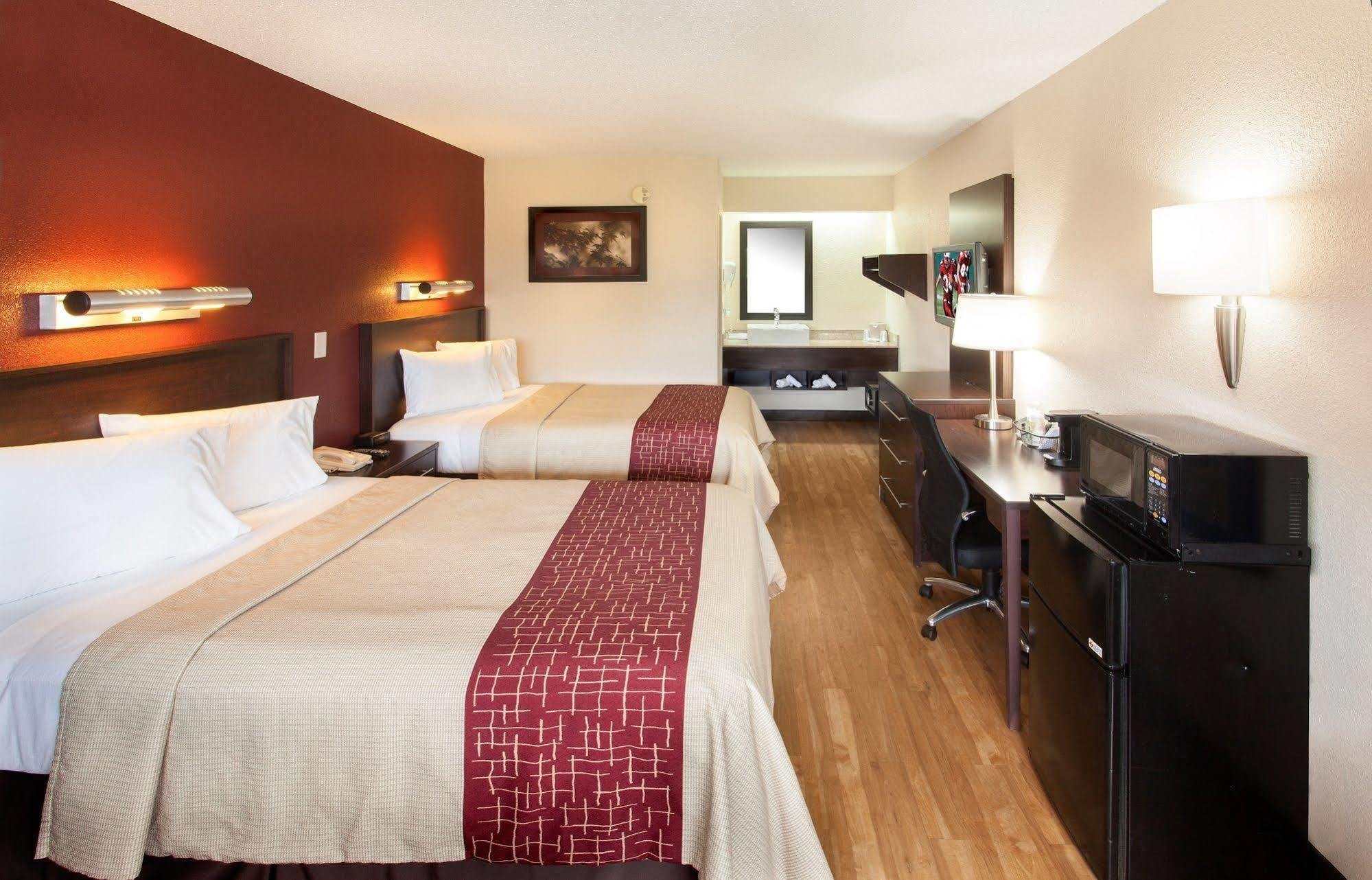 Red Roof Inn Detroit - Troy Exterior photo